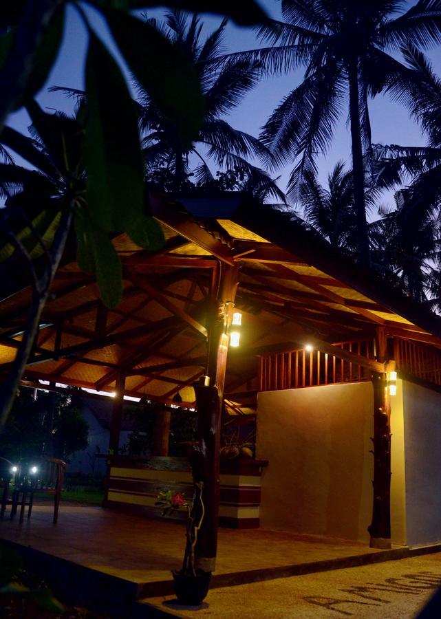 Amigos Bungalows Гили Мено Екстериор снимка